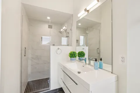 $650,000 | 1214 Queen Street Northeast, Unit 2, Washington, DC 20002