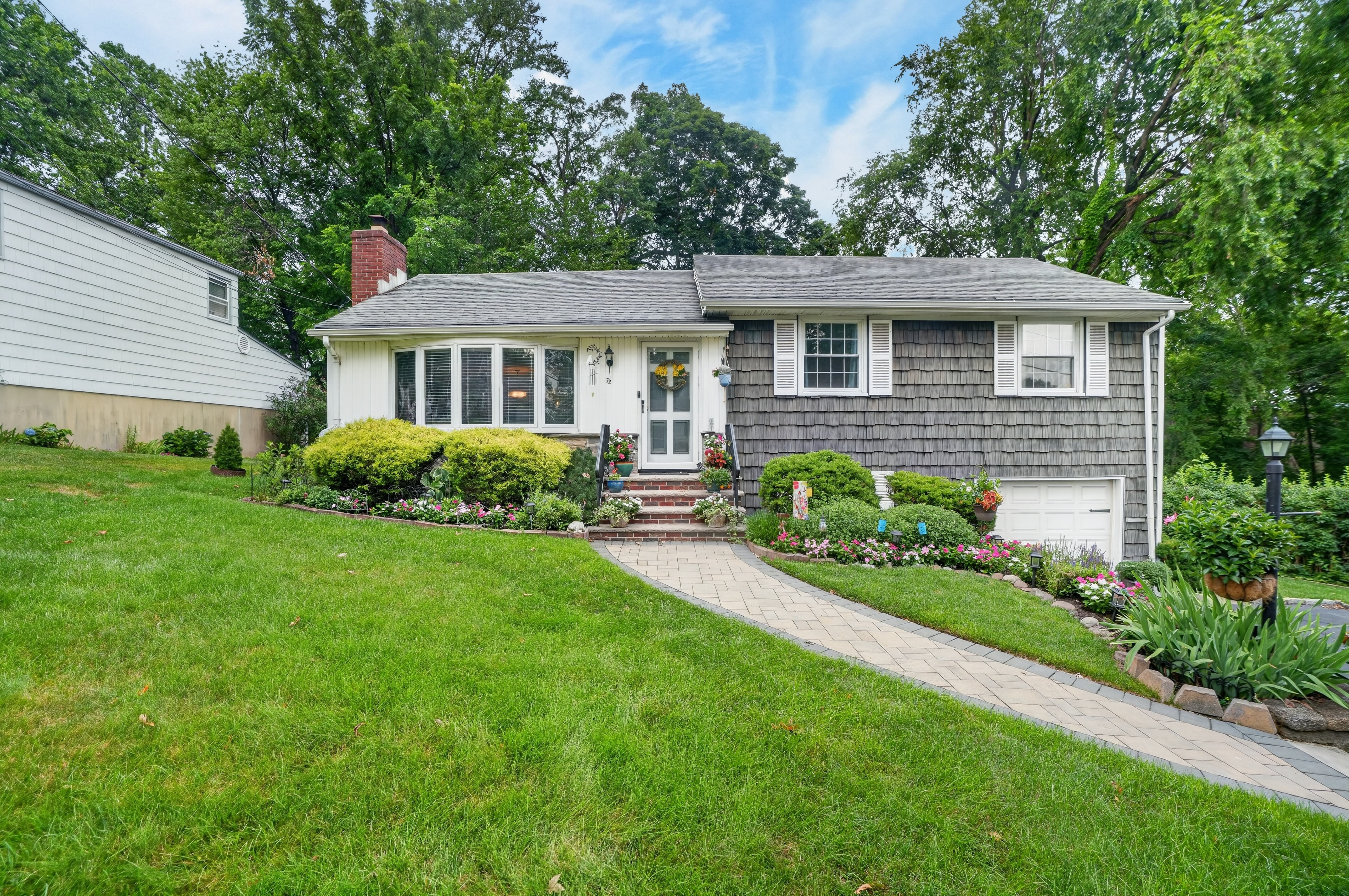 72 Lyons Place Springfield, NJ 07081 - Photo 1 of 21