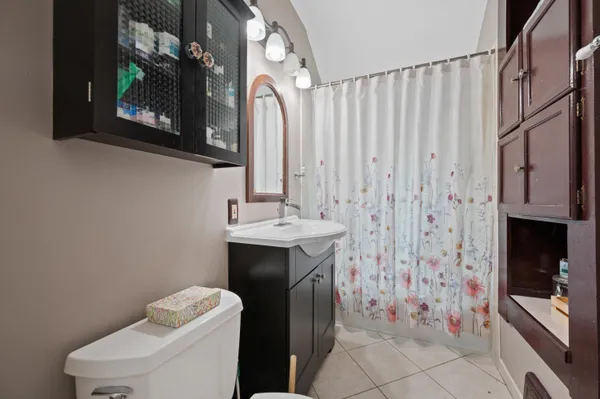 $399,900 | 3328 North Bartlett Avenue, Milwaukee, WI 53211