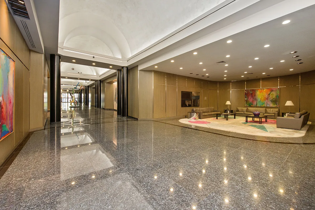 530 East 76th Street, Unit PH36/37E Manhattan, NY 10021 - Photo 20 of 29 a view of a living room with furniture