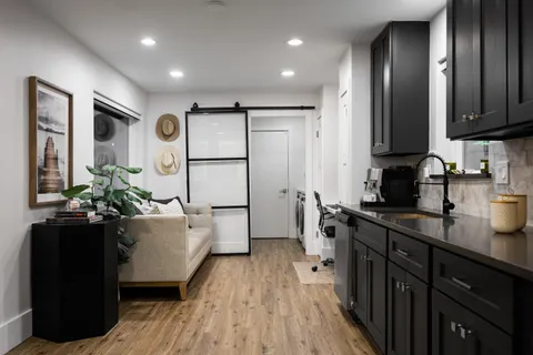 $849,000 | 10262 Vinemont Street, Dallas, TX 75218