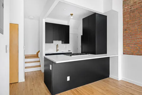 $999,999 | 521 East 6th Street, Unit 5S | East Village