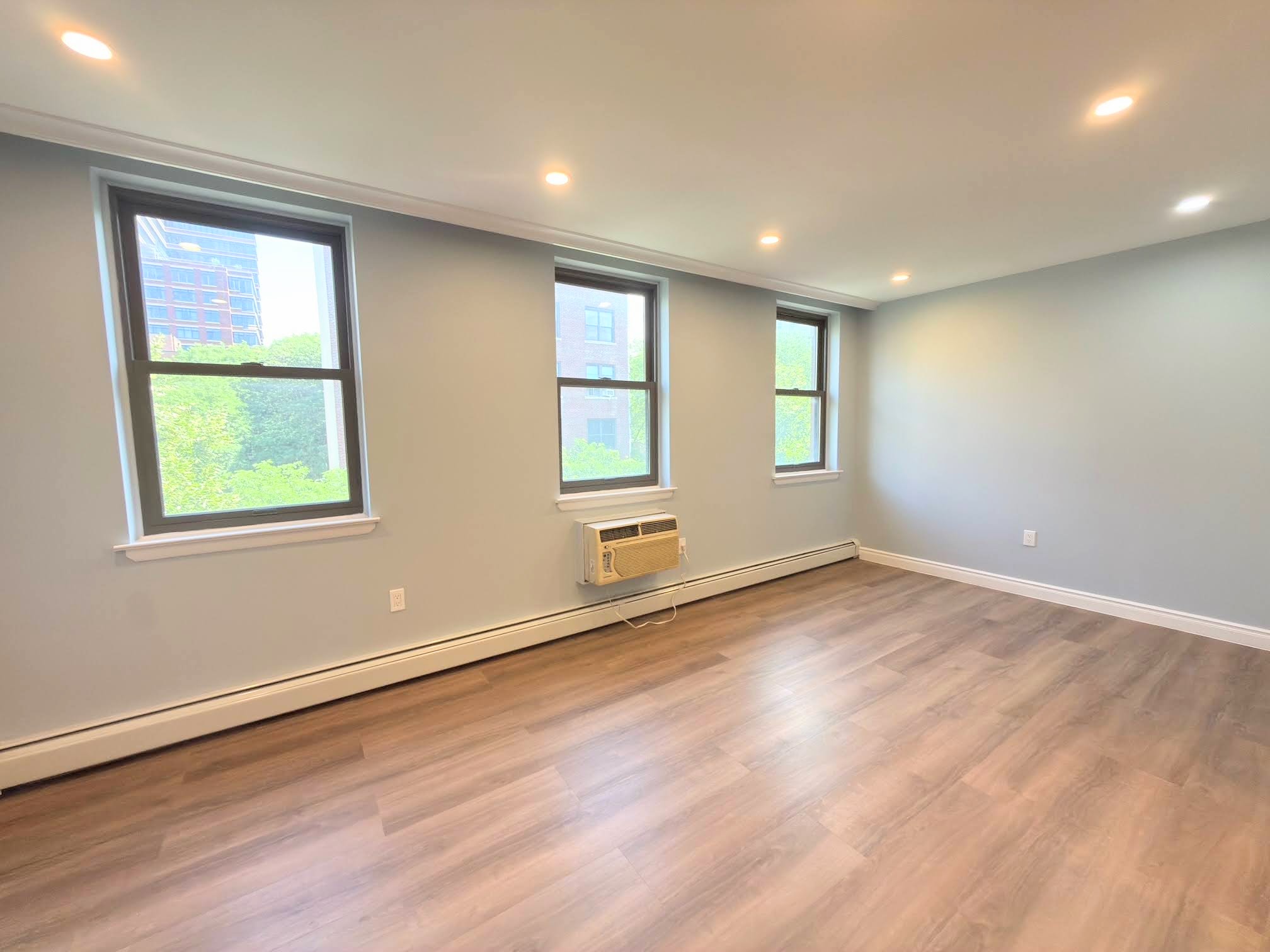 6 East 118th Street, Unit 3 Manhattan, NY 10035 - Photo 2 of 10