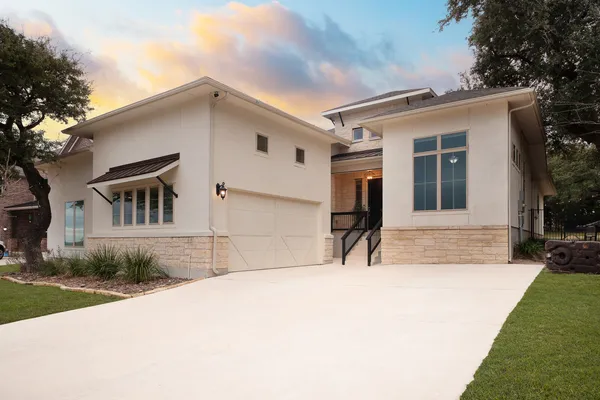 $699,000 | 117 Wildrose Hill Drive, Boerne, TX 78006