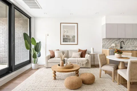 $775,000 | 44 Box Street, Unit 2C | Greenpoint
