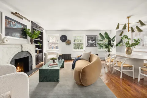 $2,395,000 | 443 West 24th Street, Unit G | Chelsea
