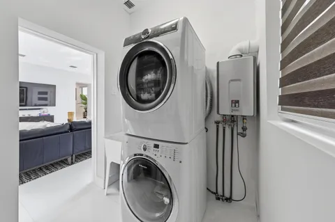 $1,725,000 | 1133 Northeast 88th Street, Miami, FL 33138