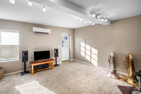 $850,000 | 213 South Collington Avenue, Baltimore, MD 21231