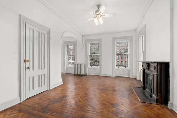 $6,000 | 419 Clinton Avenue, Unit 2B | Clinton Hill