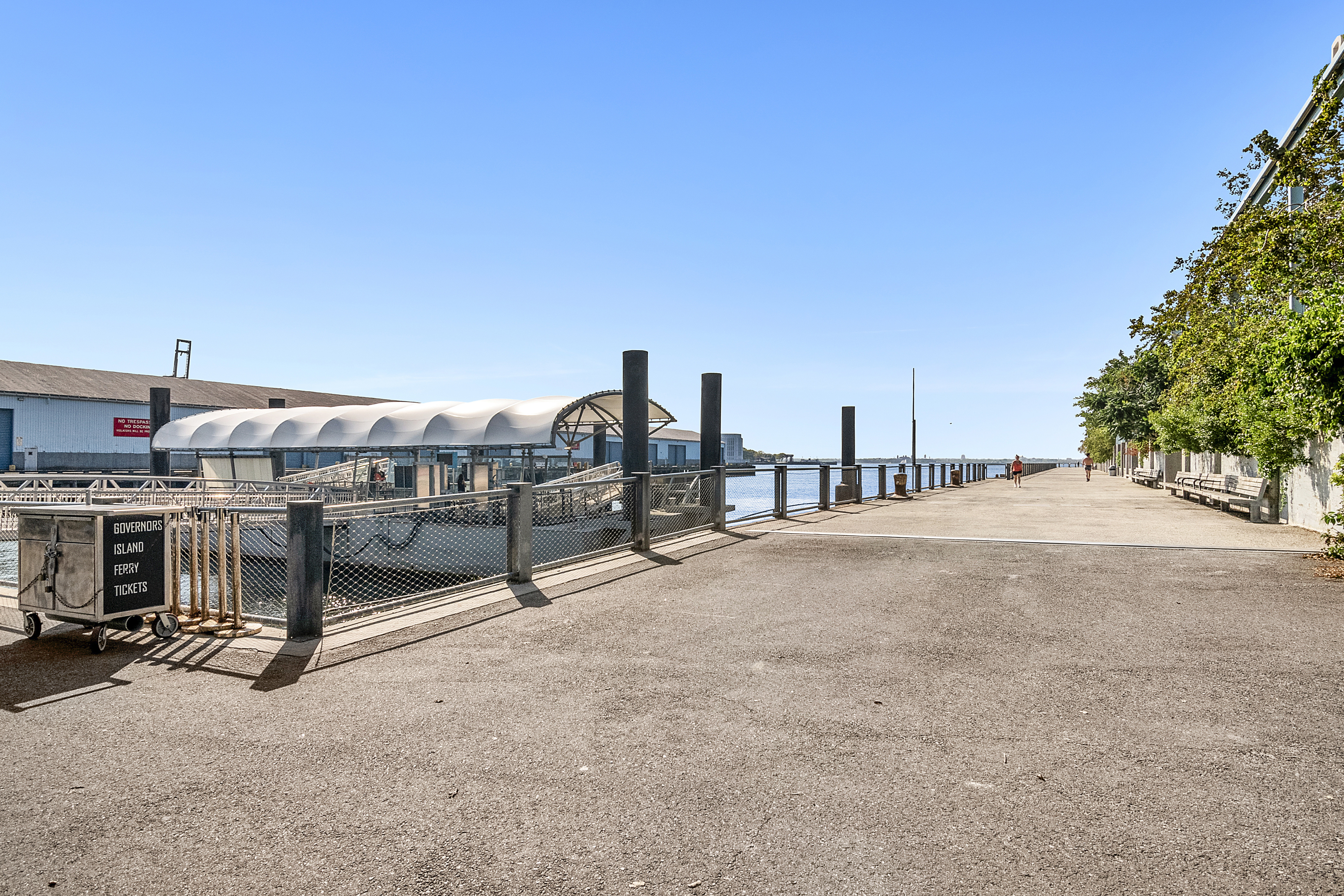 360 Furman Street, Unit 724 Brooklyn, NY 11201 - Photo 25 of 35 a view of a basket ball ground