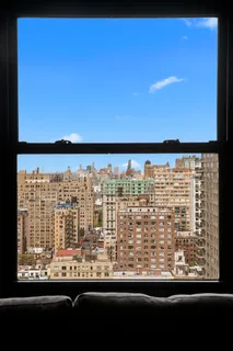 $950,000 | 140 West End Avenue, Unit 30M | Upper West Side