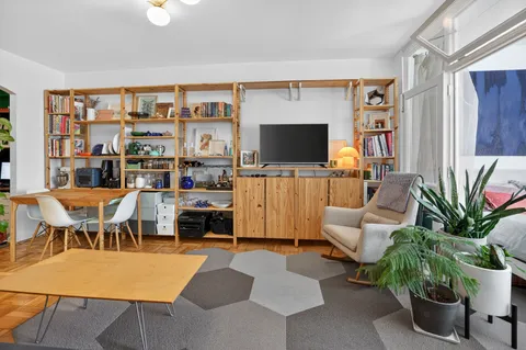 Contact Agent | 1 Scott Circle Northwest, Unit 106, Washington, DC 20036