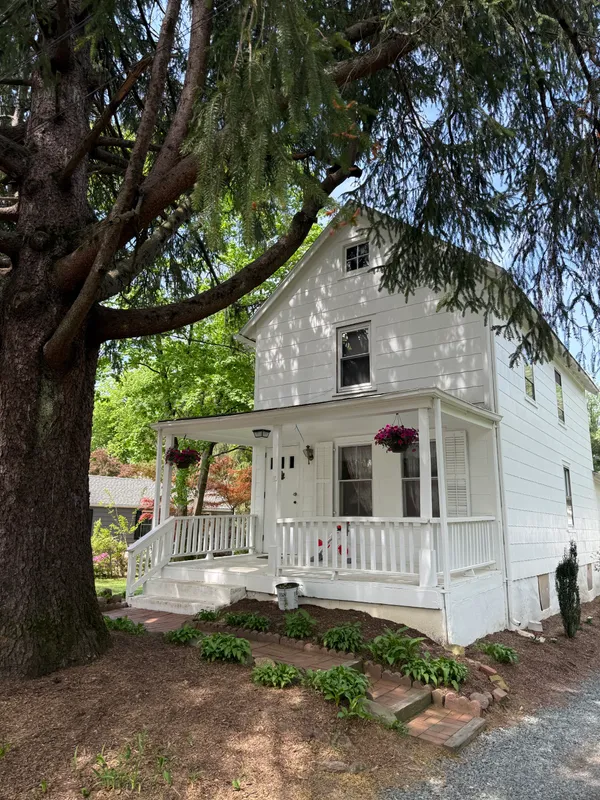 $505,000 | 10 Bodnar Street, Bernardsville, NJ 07924