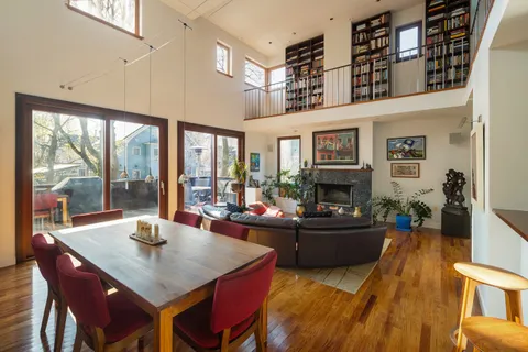 $4,000,000 | 10 Newell Street, Cambridge, MA 02140