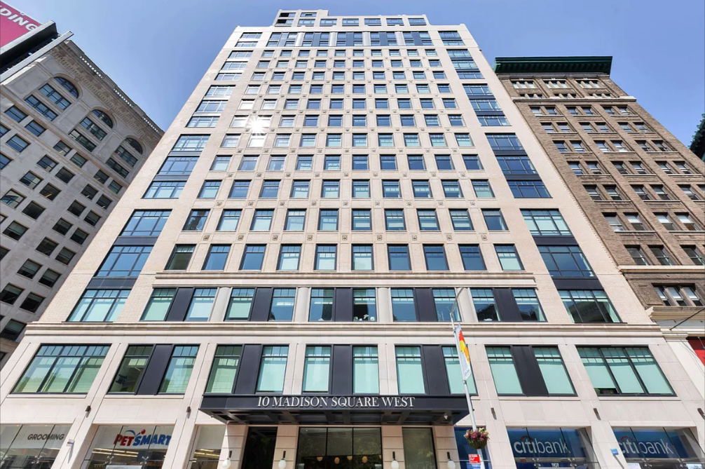 10 Madison Square West, Unit 9G Manhattan, NY 10010 - Photo 8 of 13 front view of a building