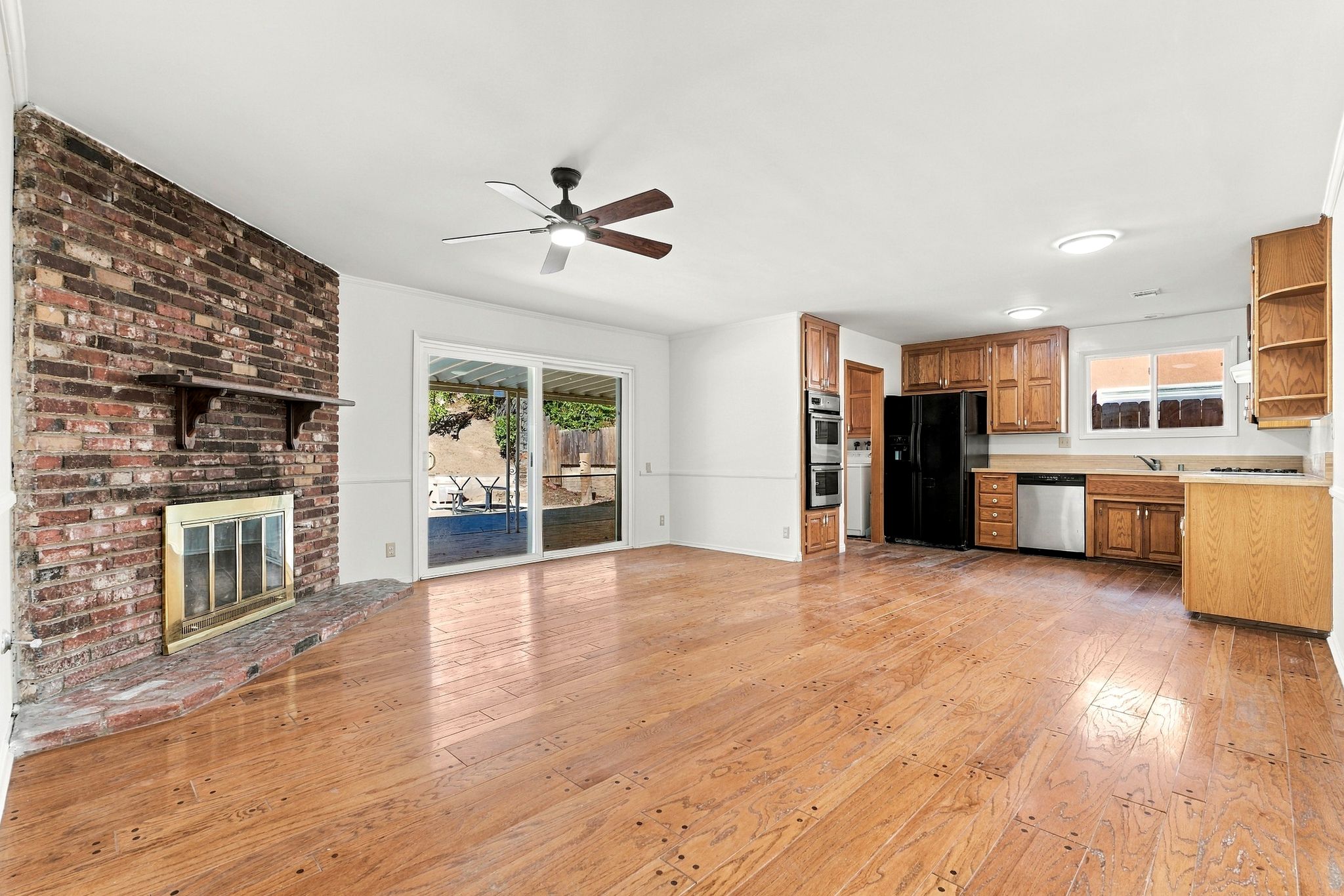 24107 Highlander Road West Hills, CA 91307 - Photo 9 of 34 Gallery Image 9