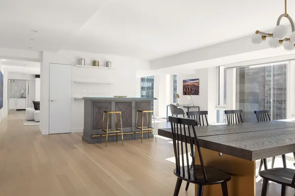$30,000 | 135 West 52nd Street, Unit 40A | Midtown Central