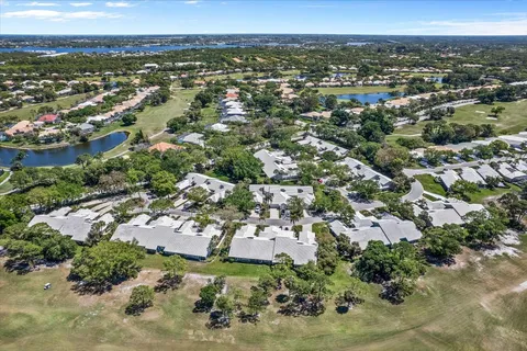 $425,000 | 2424 Southwest Foxpoint Trail, Palm City, FL 34990