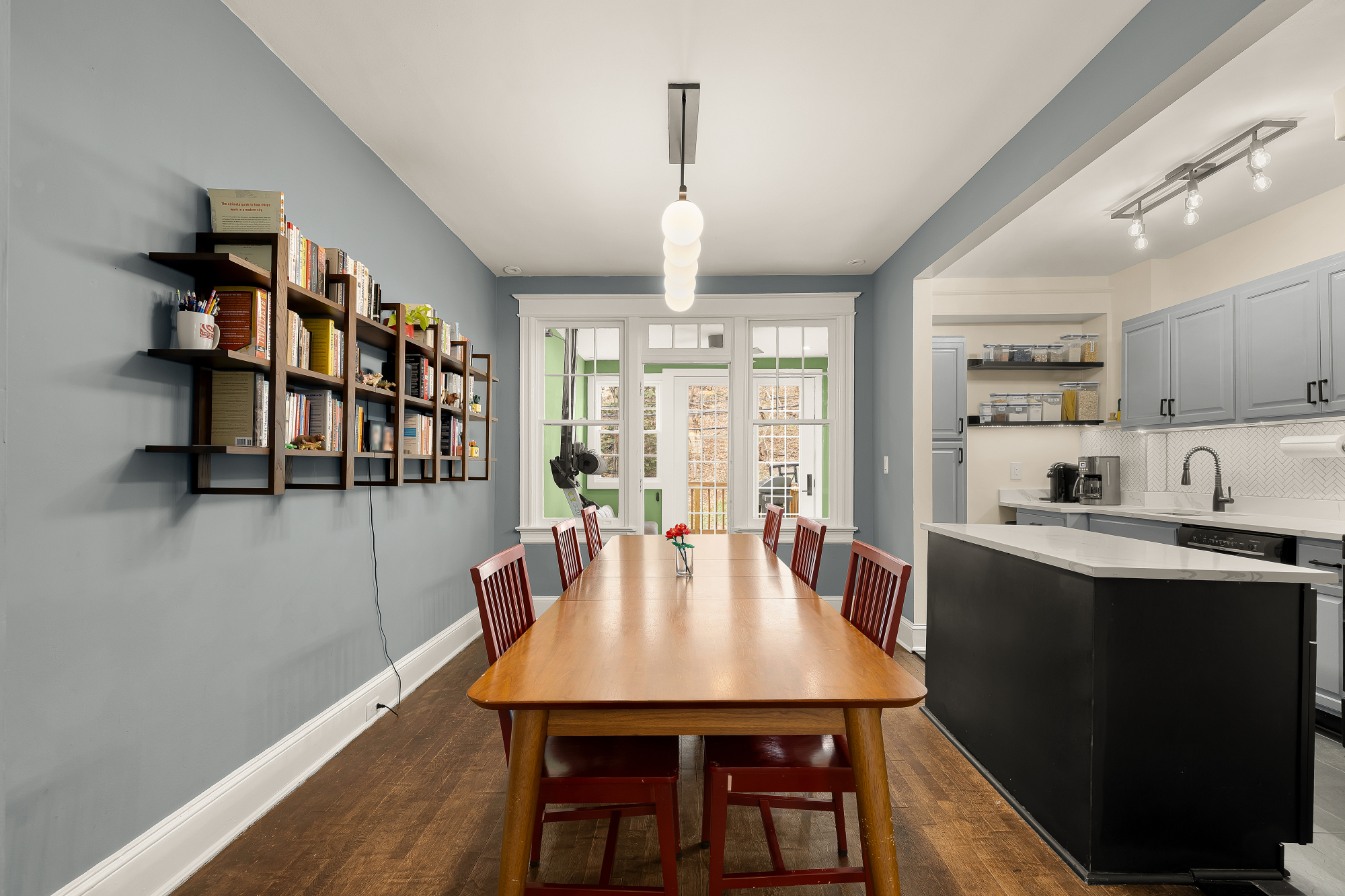 2022 37th Street Northwest Washington, DC 20007 - Photo 9 of 33