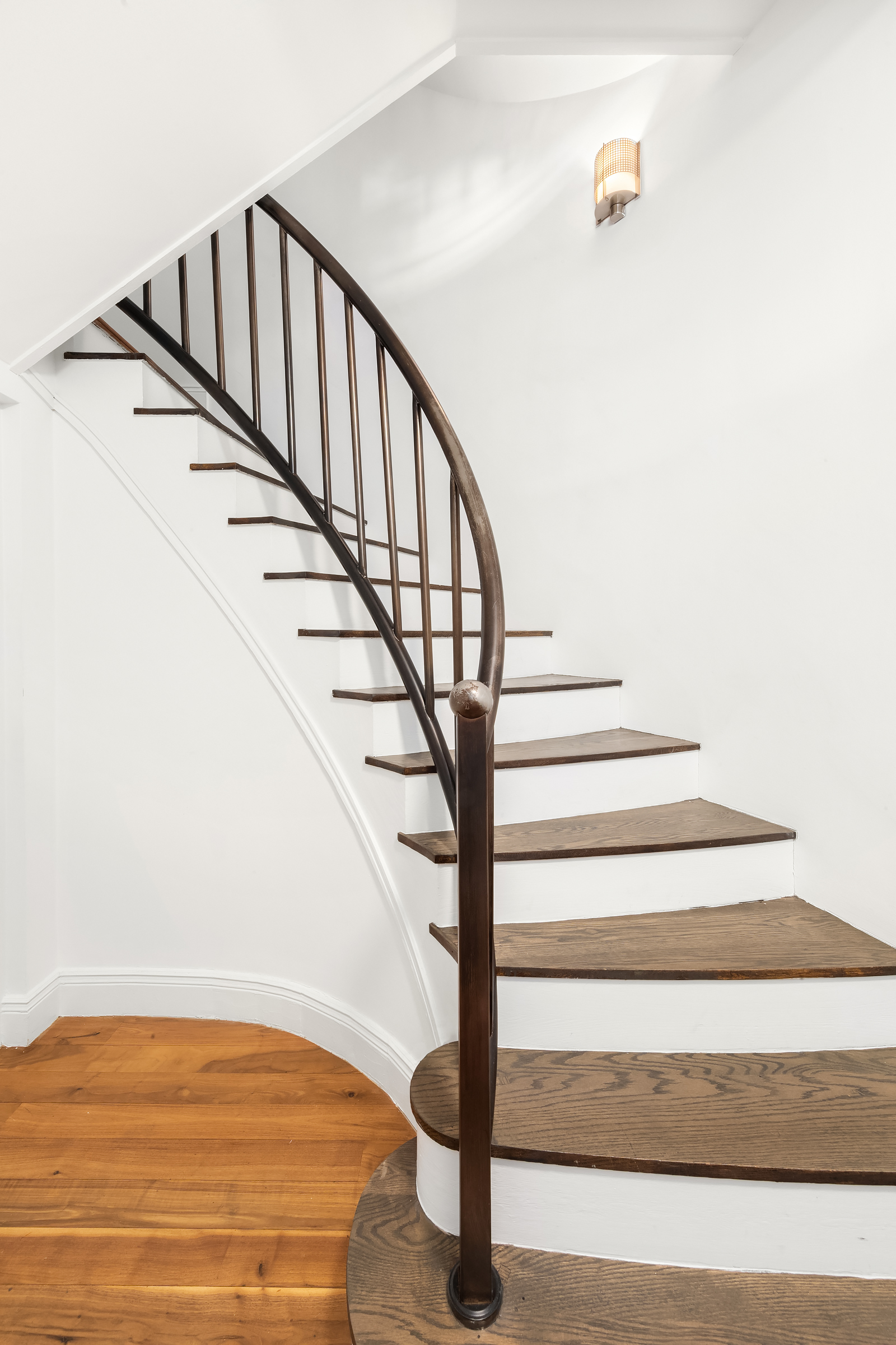 14 East 4th Street, Unit 1110 Manhattan, NY 10012 - Photo 6 of 13