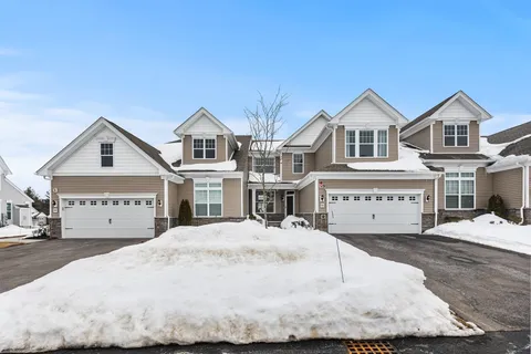 Contact Agent | 46 Phoebe Street, Unit 98, Methuen, MA 01844