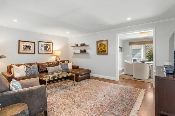 $2,150,000 | 20 Briarfield Road, Barrington, RI 02806