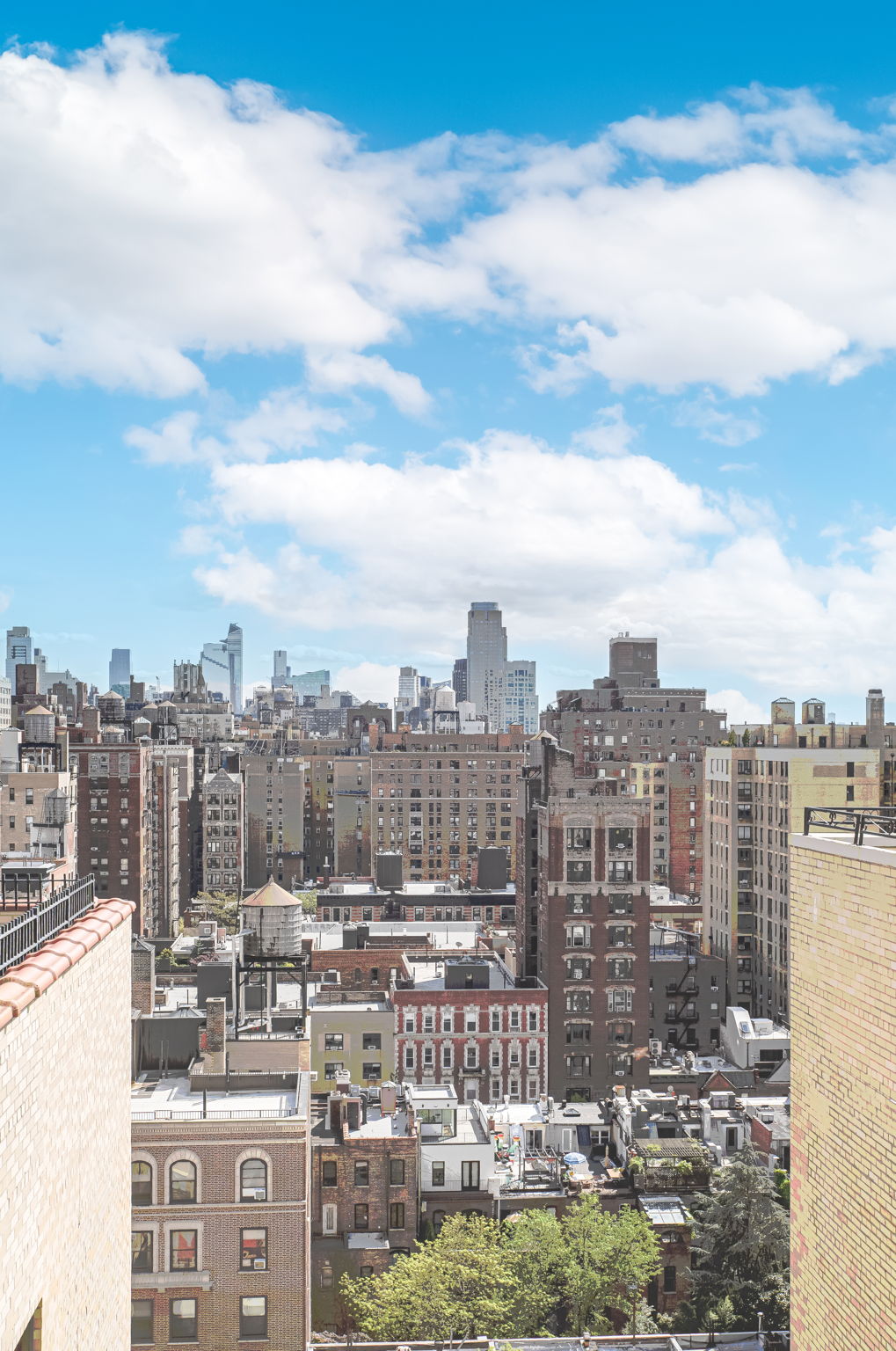 302 West 86th Street, Unit 11C Manhattan, NY 10024 - Photo 14 of 16 a view of a city with tall buildings