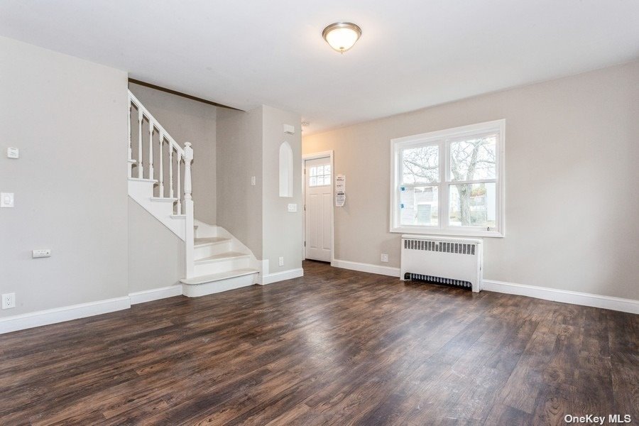 140-40 183rd Street Queens, NY 11413 - Photo 4 of 9