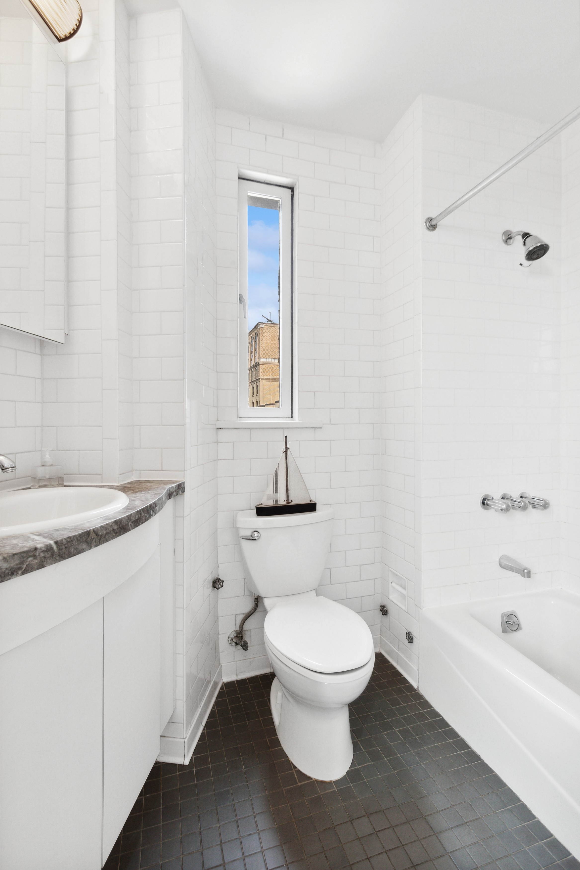 243 Riverside Drive, Unit 905 New York, NY 10025 - Photo 12 of 21