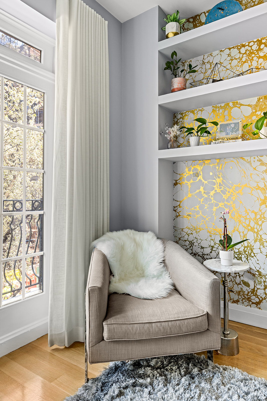 330 Bergen Street, Unit 3D Brooklyn, NY 11217 - Photo 2 of 11 a living room with a couch