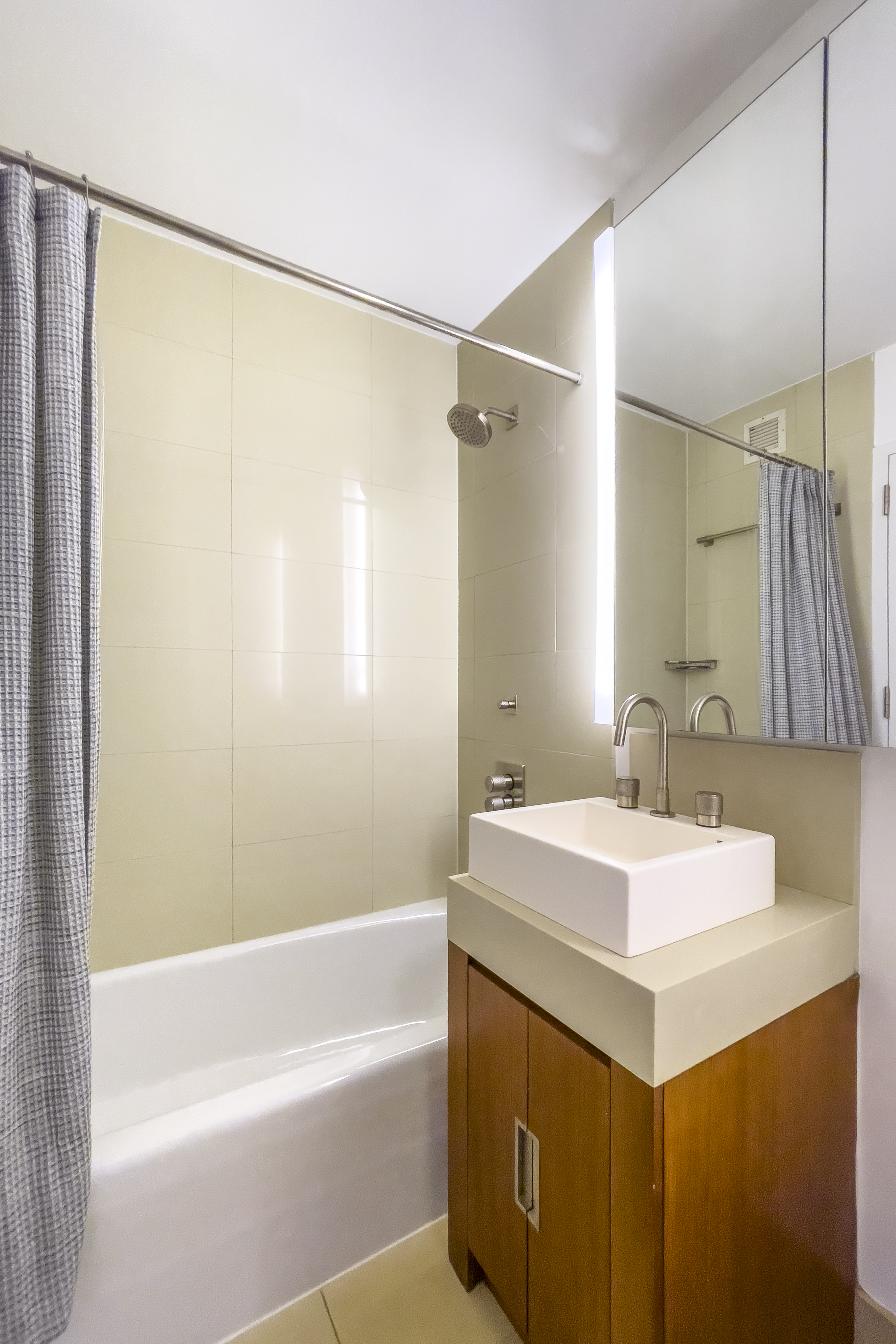 450 West 17th Street, Unit 1610 Manhattan, NY 10011 - Photo 4 of 19