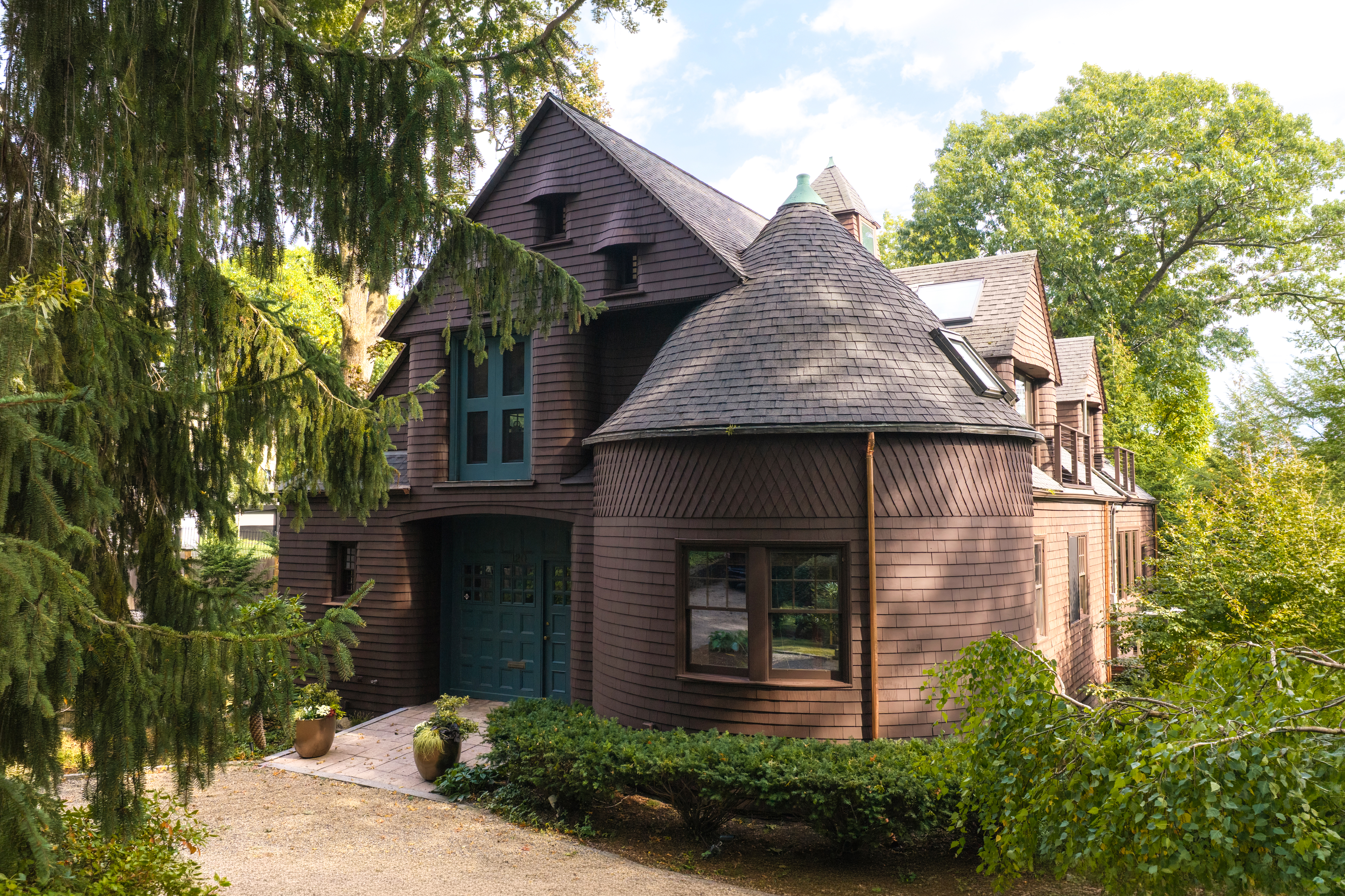 120 Rawson Road Brookline, MA 02445 - Photo 1 of 40 Gallery Image 1