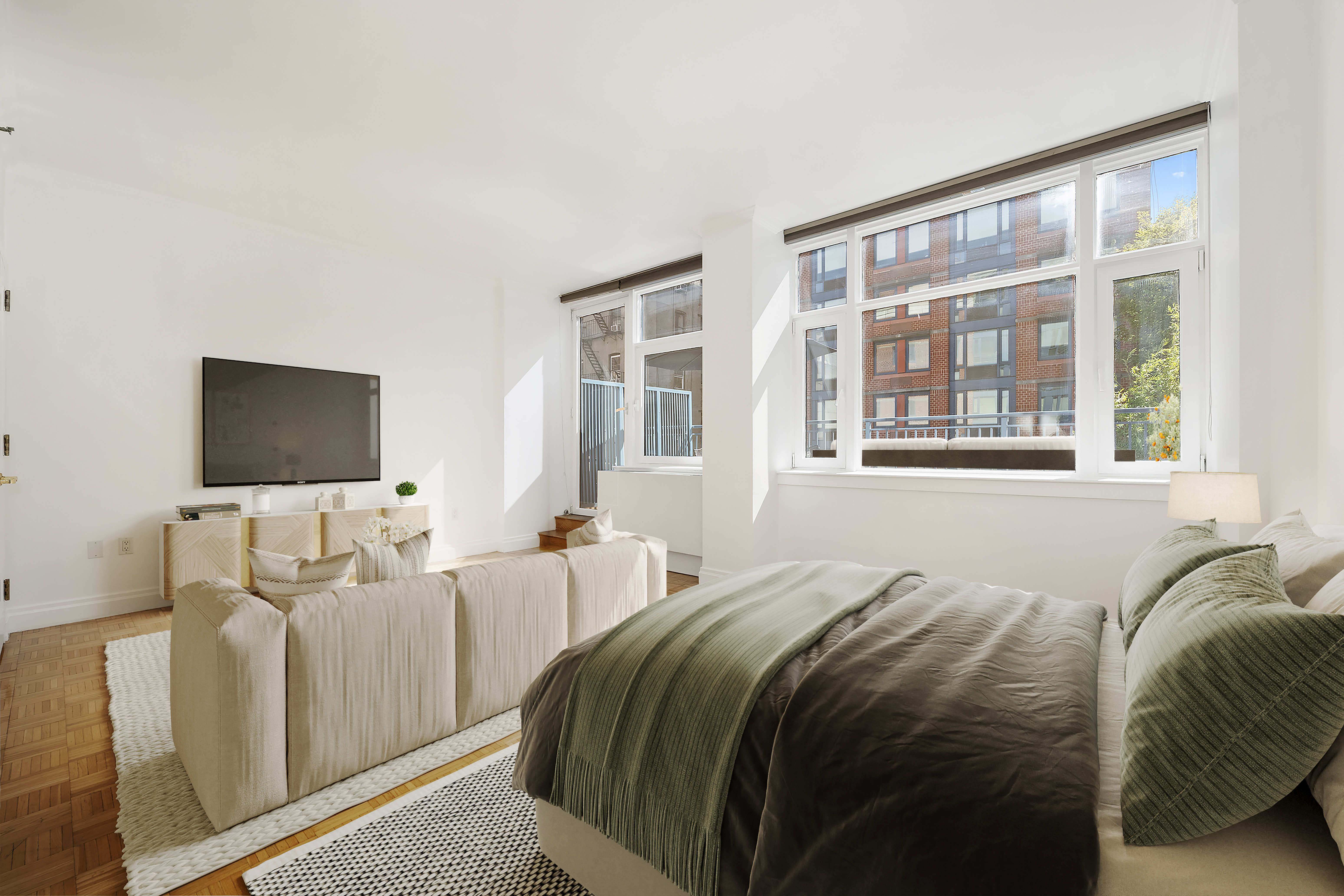 404 East 76th Street, Unit 2N Manhattan, NY 10021 - Photo 4 of 14 Gallery Image 4