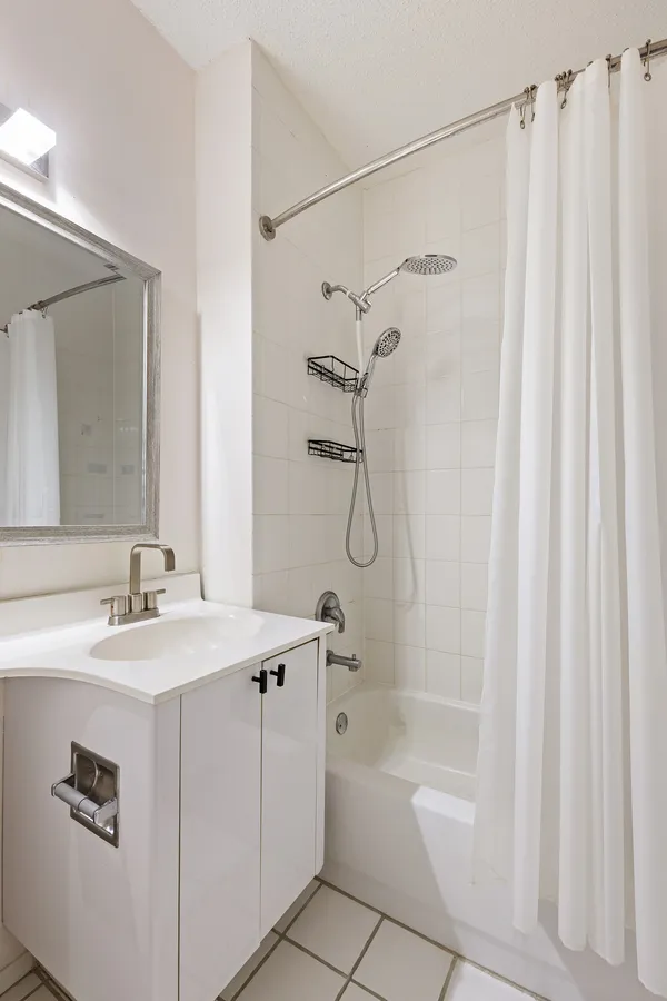 $5,000 | 60 Oceana Drive West, Unit 10A | Brighton Beach