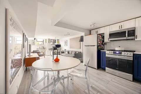 $2,300,000 | 16-35 Hancock Street | Ridgewood