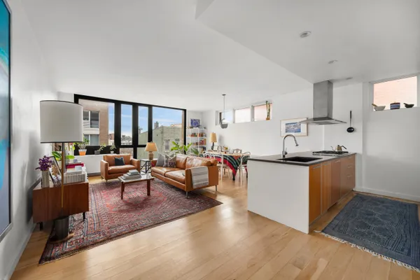 $5,850 | 70 Berry Street, Unit 5G | Williamsburg