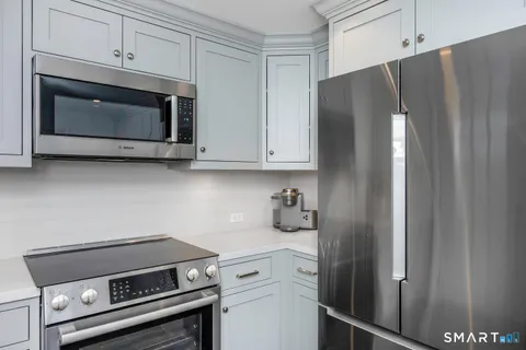 $1,150,000 | 16 Fairfield Avenue, Darien, CT 06820