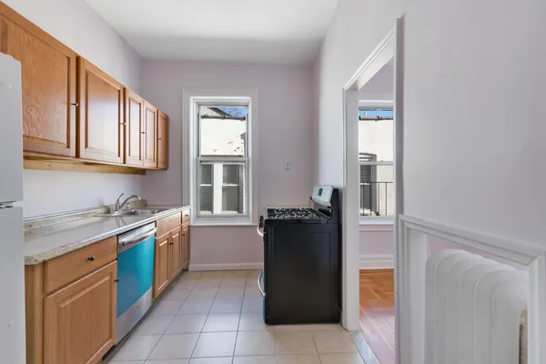 $2,600 | 28 Clara Street, Unit 2 | Kensington