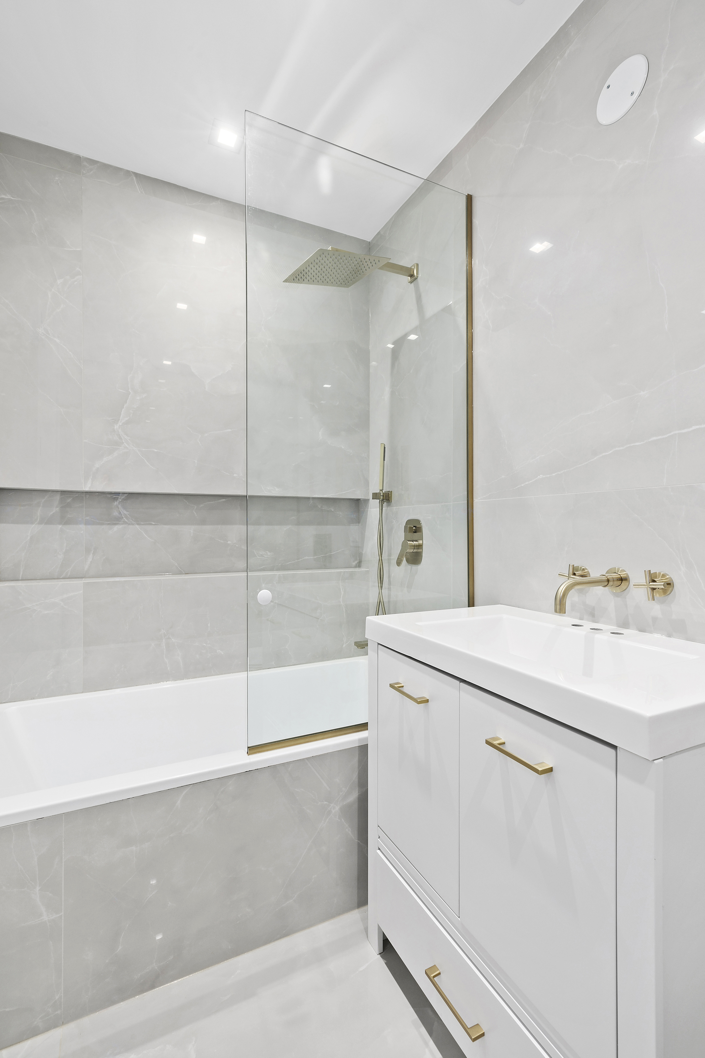 1030 Lorimer Street Brooklyn, NY 11222 - Photo 8 of 14