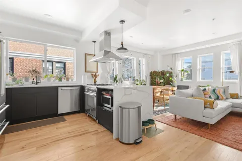 $5,000 | 310 4th Street, Unit 2A, Union City, NJ 07087