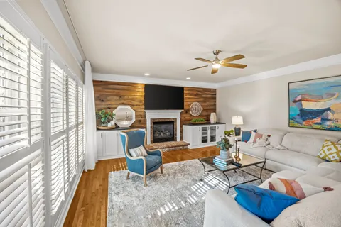 $899,900 | 16532 Flintrock Falls Lane, Charlotte, NC 28278