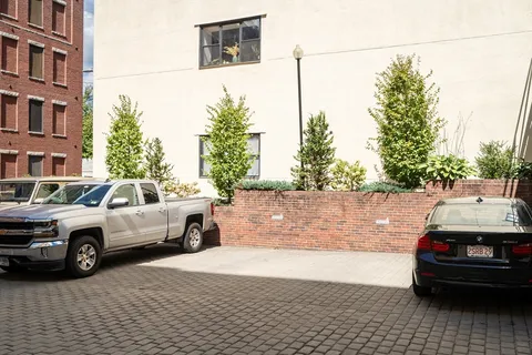 $1,400,000 | 15 Sleeper Street, Unit 104, Boston, MA 02210