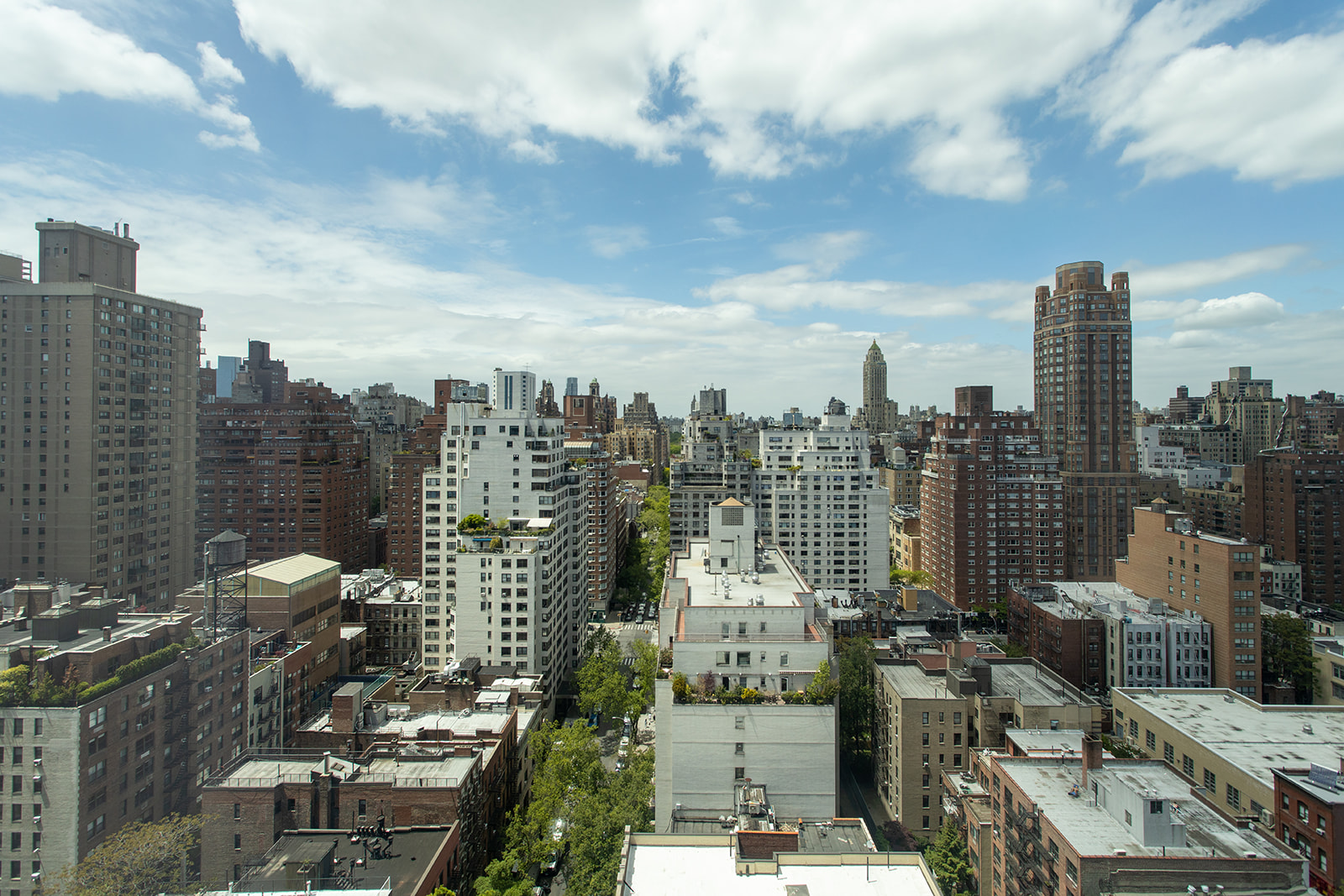 255 East 74th Street, Unit 21AB Manhattan, NY 10021 - Photo 31 of 37 a city view with lot of high rise buildings