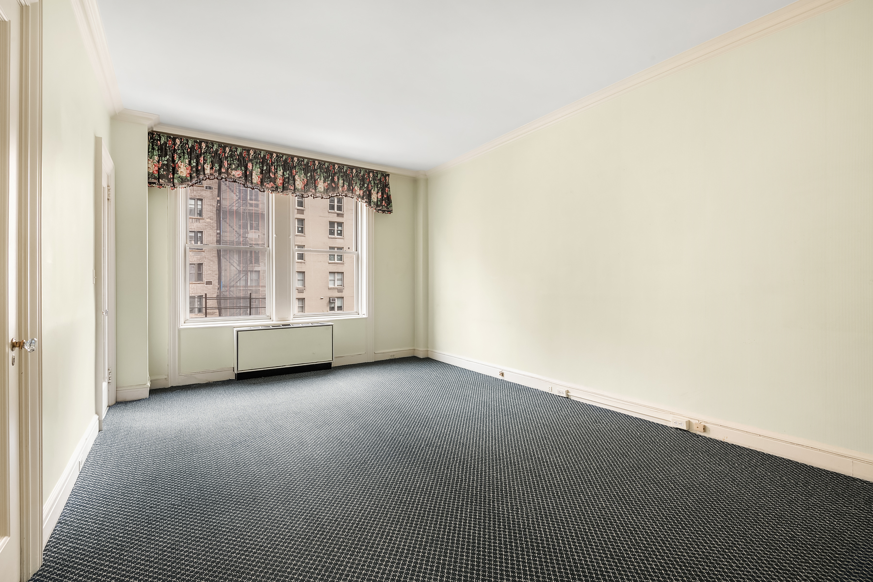 930 Park Avenue, Unit 5S Manhattan, NY 10028 - Photo 10 of 14