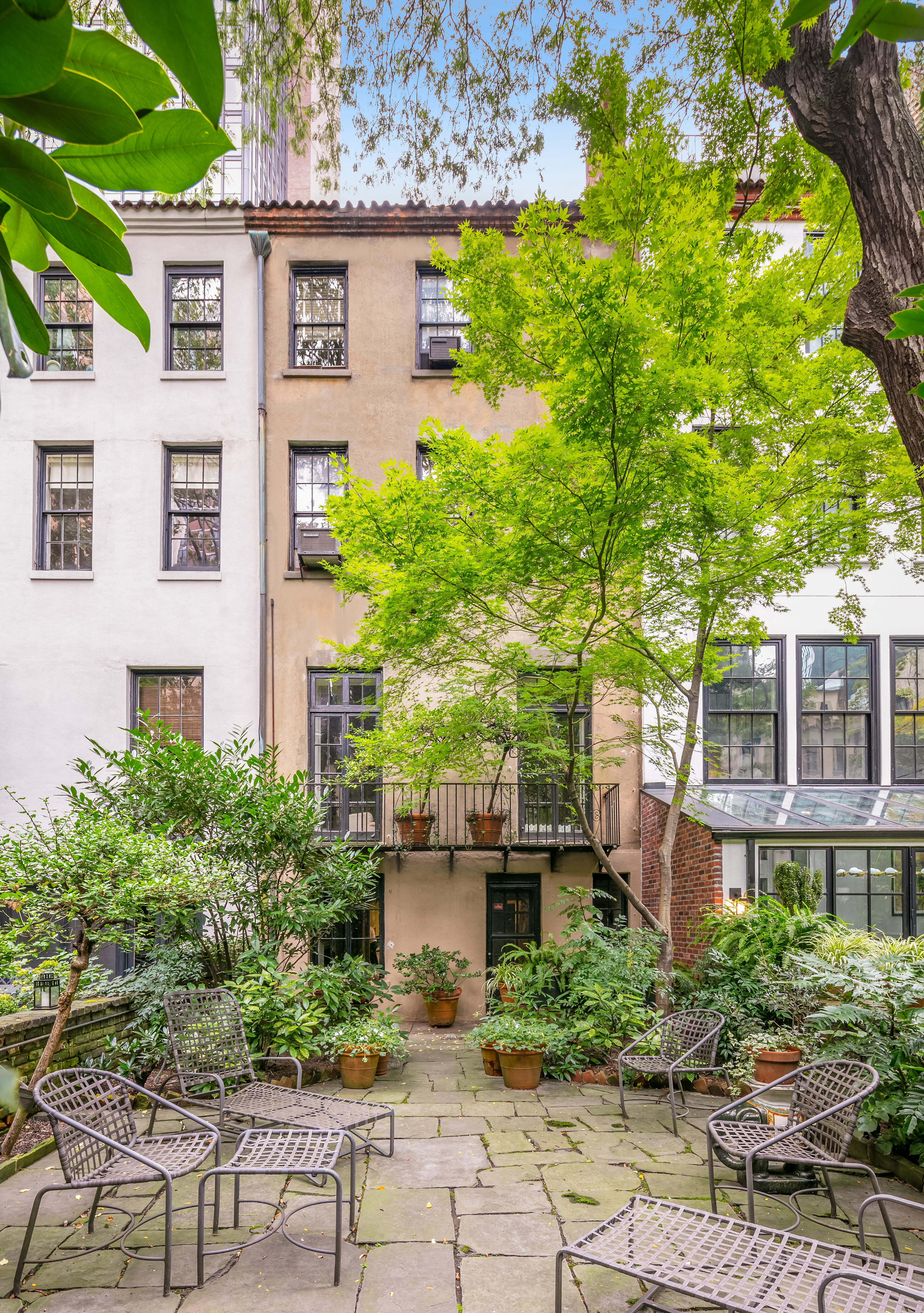 243 East 48th Street Manhattan, NY 10017 - Photo 13 of 20