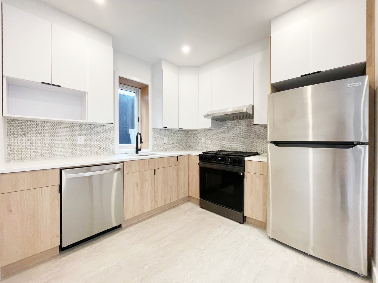 1634 West 2nd Street, Unit 1 Brooklyn, NY 11223 - Photo 2 of 9