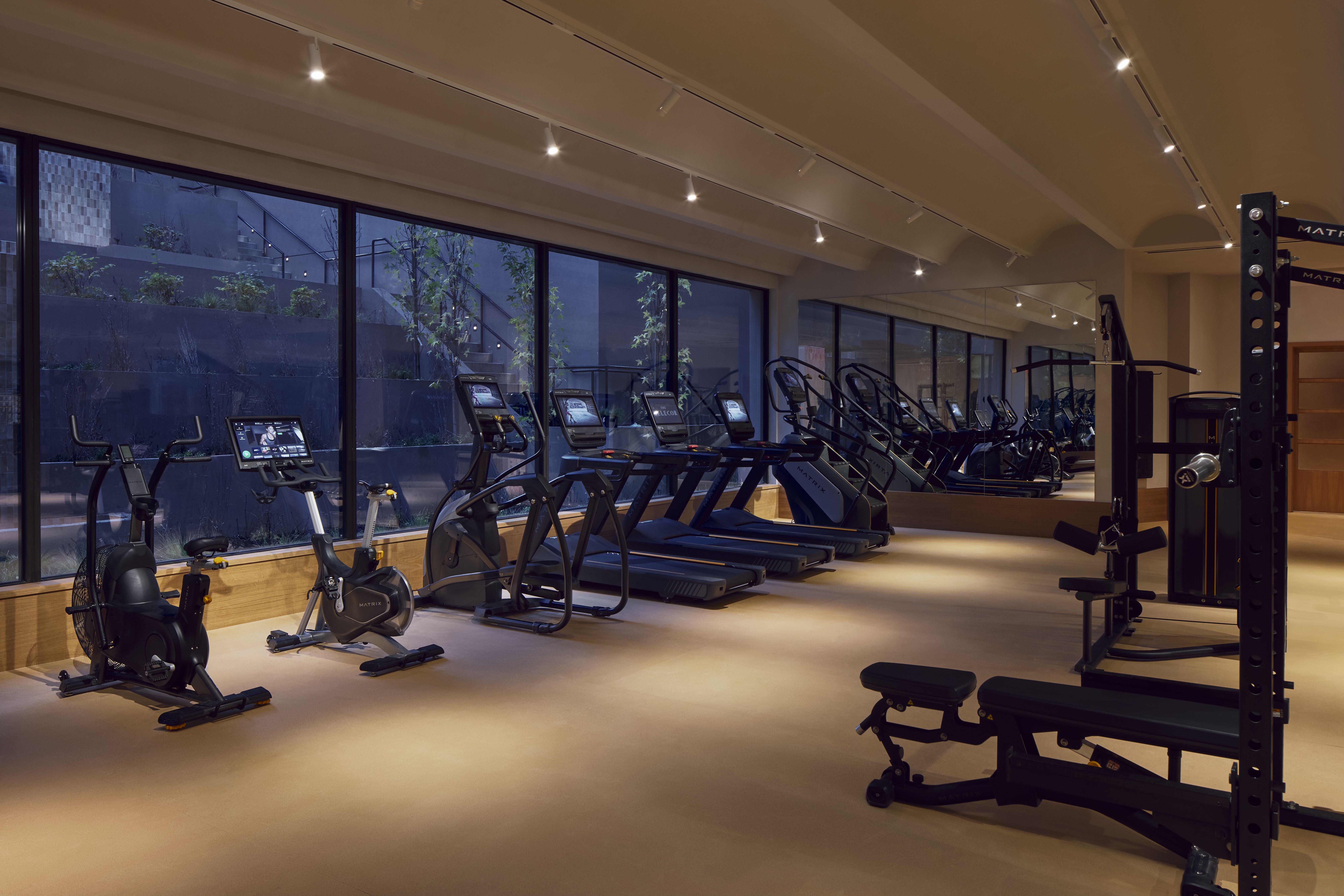 323 Bergen Street, Unit PH706E Brooklyn, NY 11217 - Photo 17 of 31 a view of a room with gym equipment