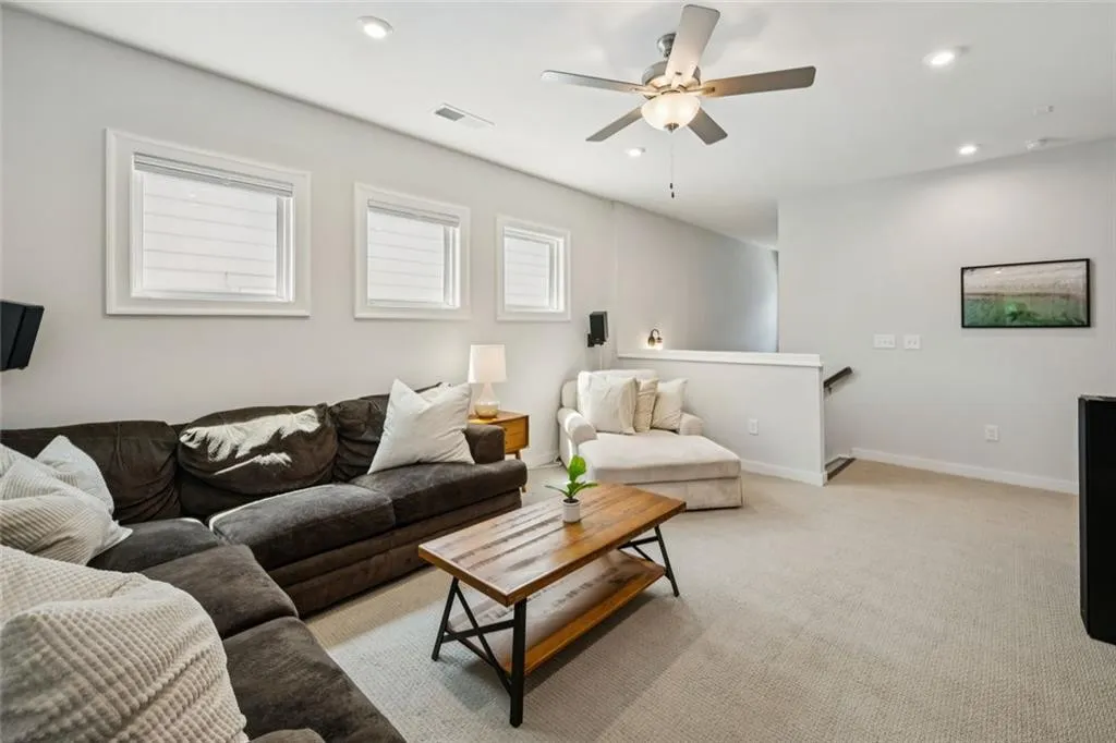 1229 Hampton Park Road Decatur, GA 30033 - Photo 15 of 118 Gallery Image 15