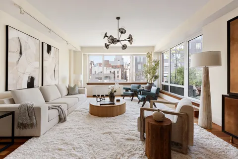 $2,995,000 | 63 West 17th Street, Unit 5B | Flatiron