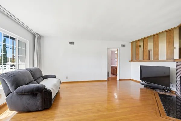 $895,000 | Wentworth Street, Sunland, CA 91040